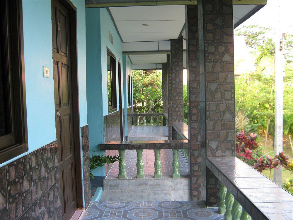 Wangwaree Resort Nai Yang Beach Екстериор снимка