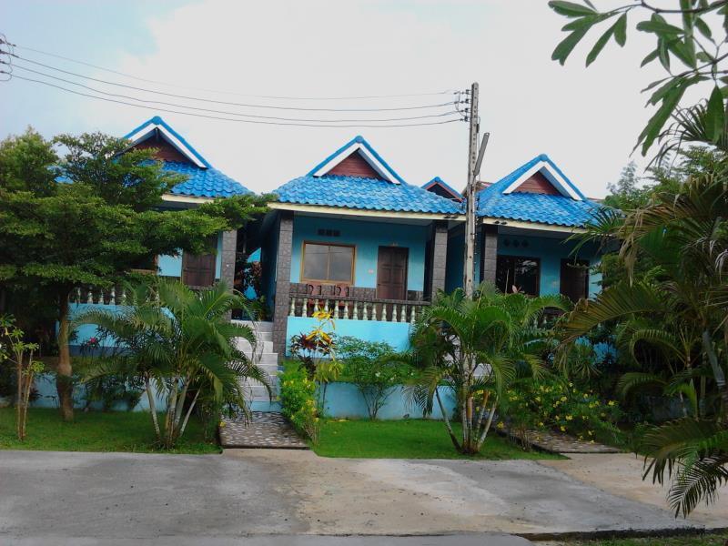 Wangwaree Resort Nai Yang Beach Екстериор снимка
