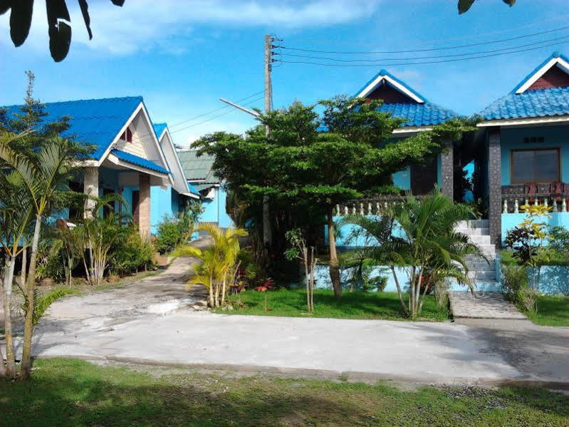 Wangwaree Resort Nai Yang Beach Екстериор снимка