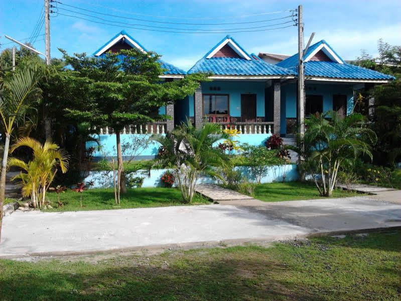 Wangwaree Resort Nai Yang Beach Екстериор снимка