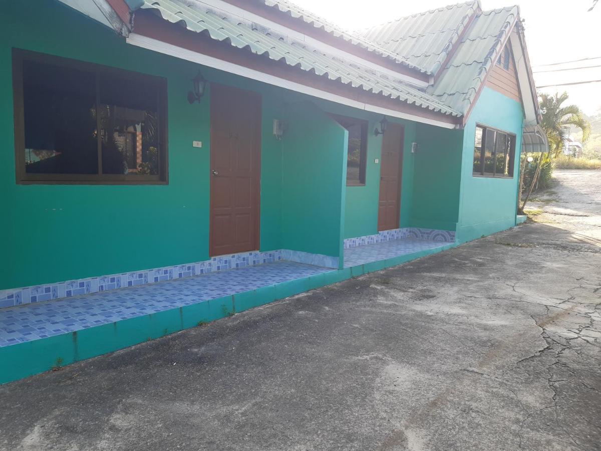 Wangwaree Resort Nai Yang Beach Екстериор снимка