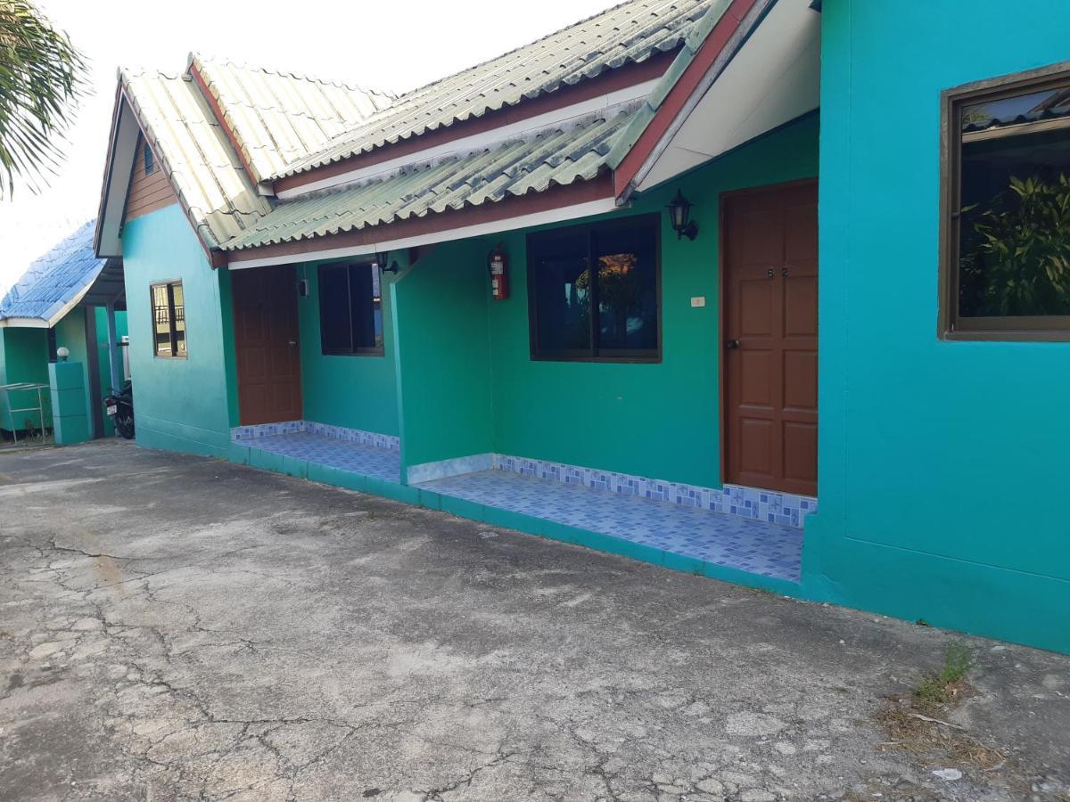 Wangwaree Resort Nai Yang Beach Екстериор снимка